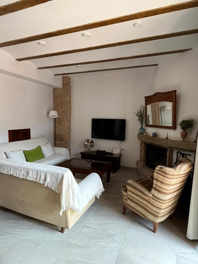Casa Rural Verde Oliva Baños de la Encina エクステリア 写真